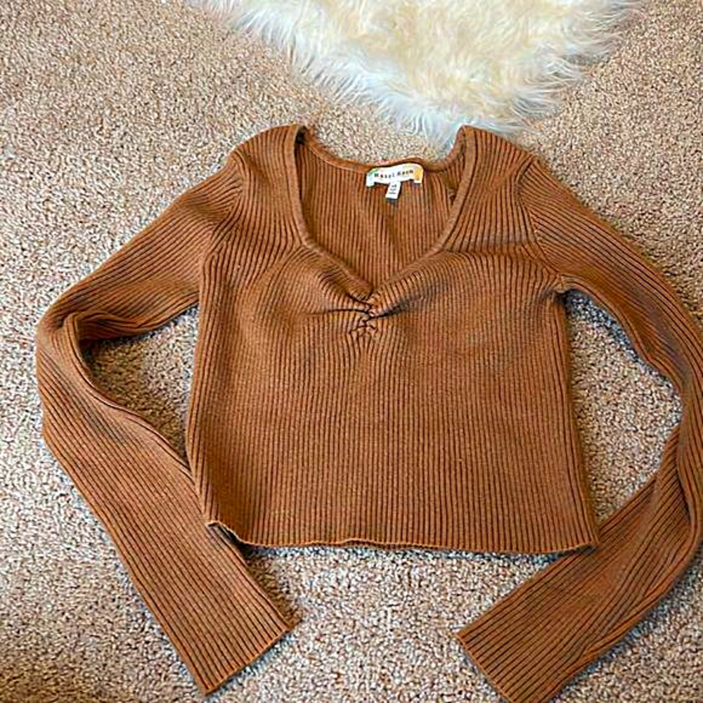 Hazel moon sweater‎